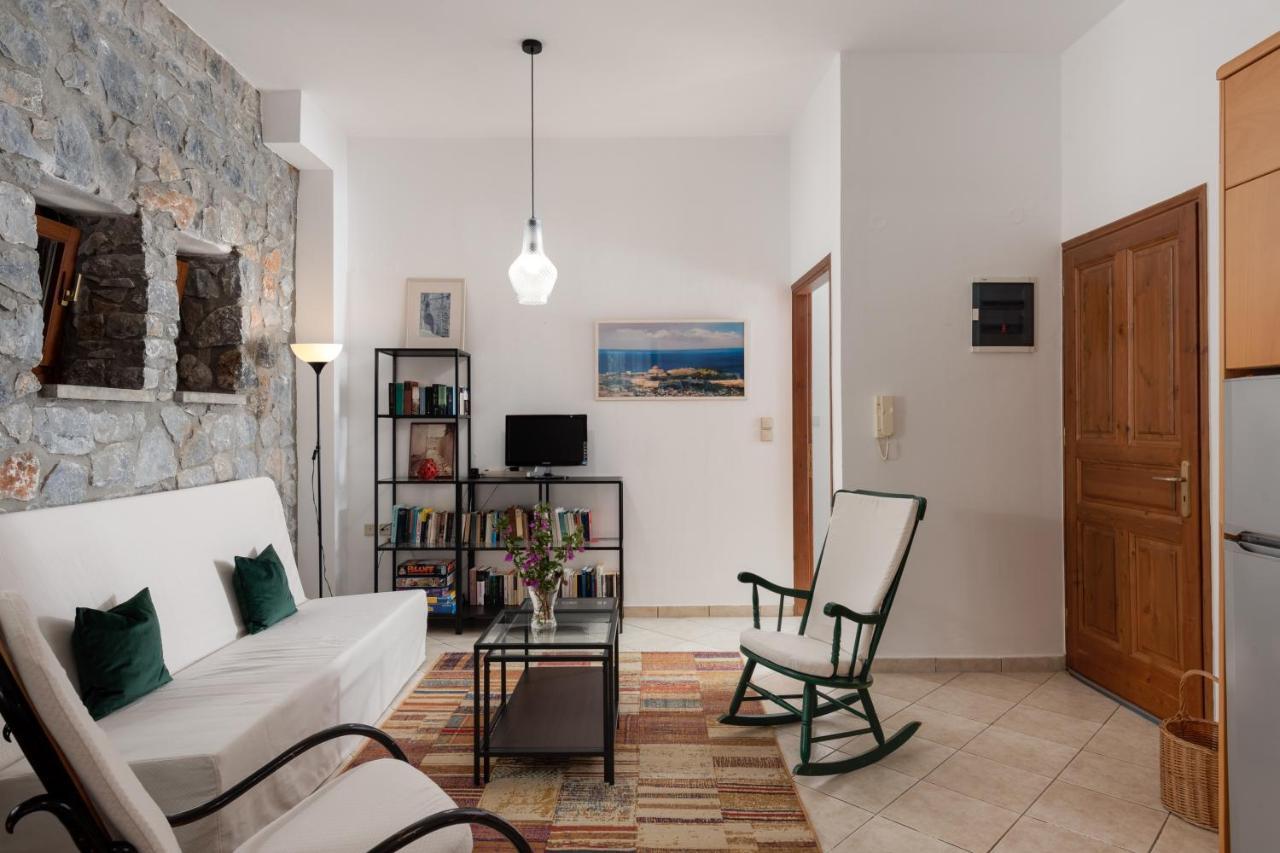 Aura Traditional Apartment Prinés Eksteriør bilde